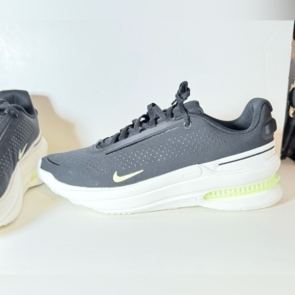 Nike Air Zoom Upturn SC mens LACED SHOES Size 11.5 main image 6